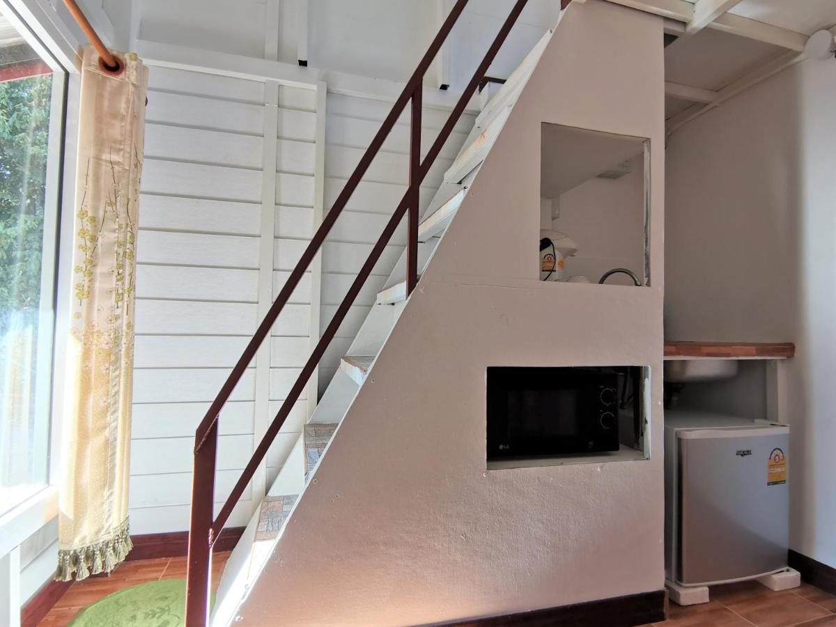 Phuhaya Bamboo Bungalows Ko Lanta Exteriör bild